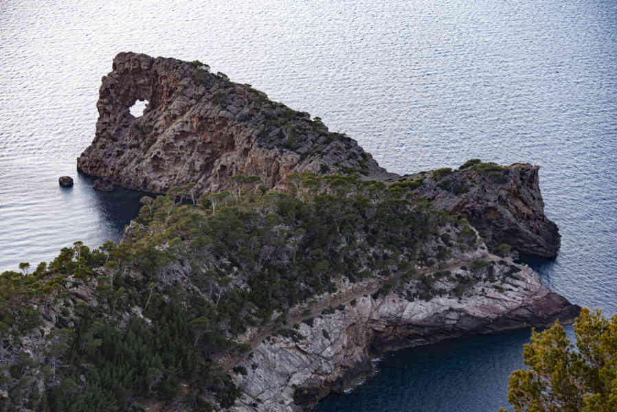 Mallorca - Valldemossa 39 - Sa Foradada.jpg